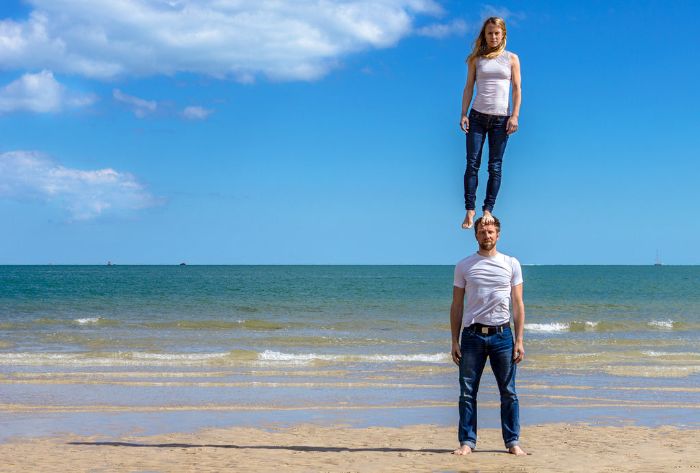 Joli Vyann - Touring Indoor & Outdoor Dance-Circus Performances Since 2012
