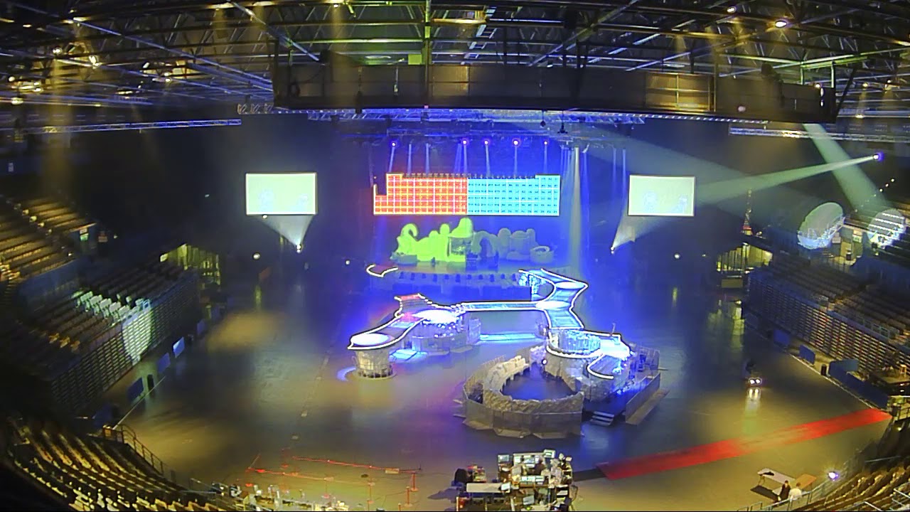 A Day in the Life of an Arena Tour!